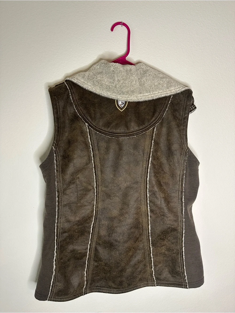 KUHL Brown Shearling-Trim Vest with Cream Accents - Picture 3 of 4
